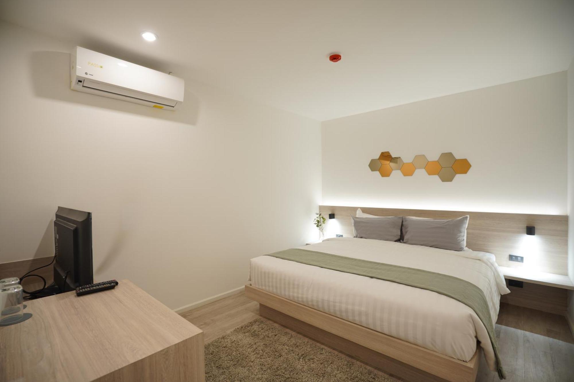 E11 Hotel - Bts Punnawithi กรุงเทพมหานคร ภายนอก รูปภาพ